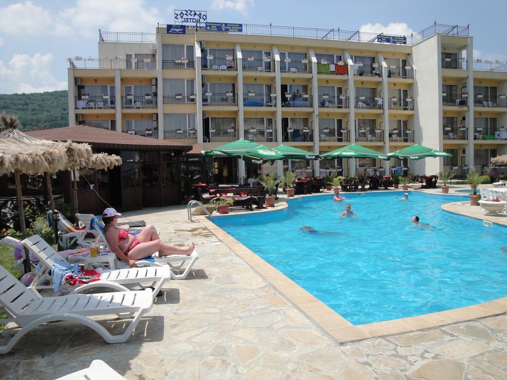 Park Hotel Argo Obzor Exteriör bild