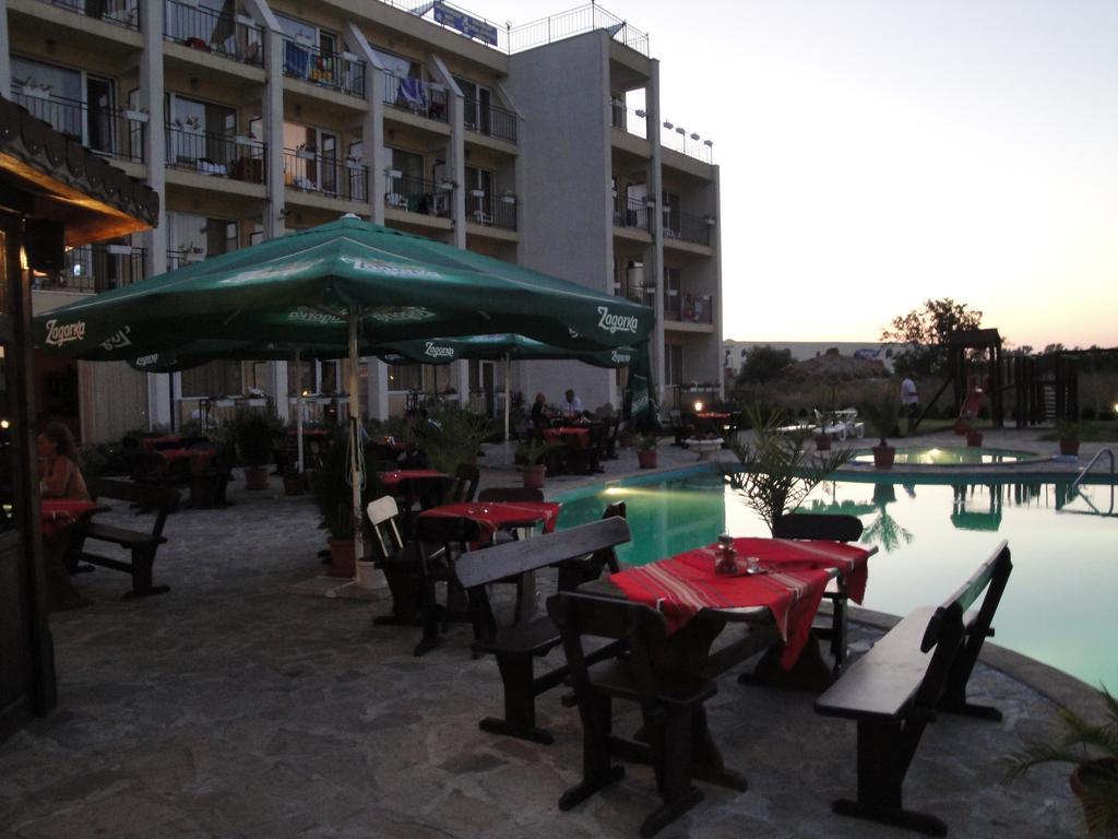 Park Hotel Argo Obzor Exteriör bild